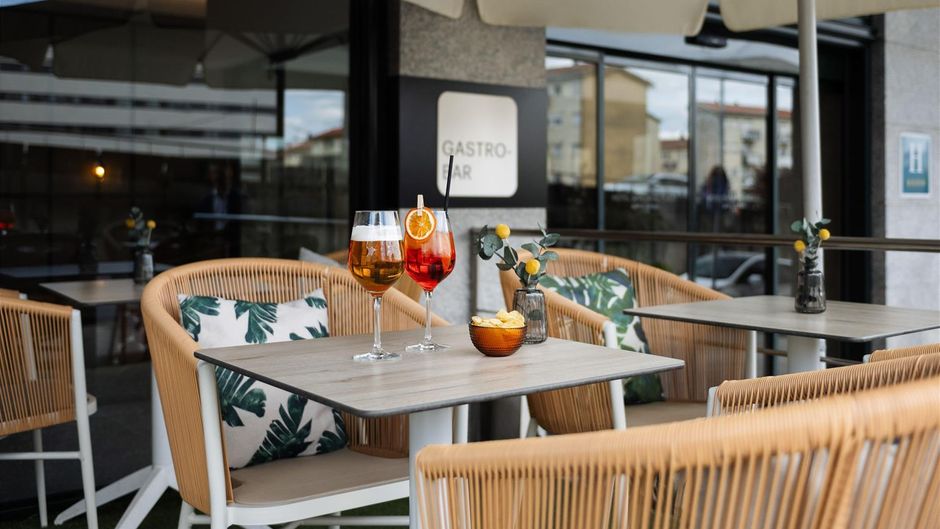 Hotel Santiago Plaza, Affiliated Melia Restaurant