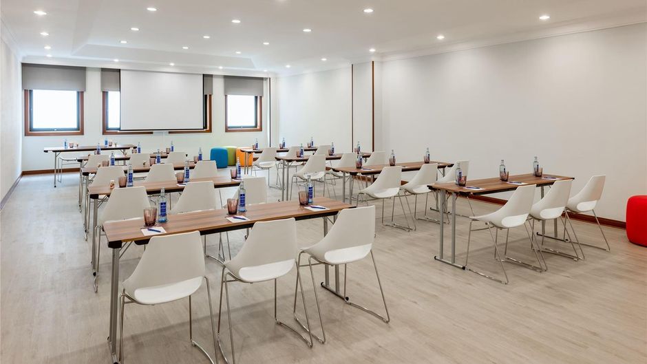 Hotel Santiago Plaza, Affiliated Melia Meeting
