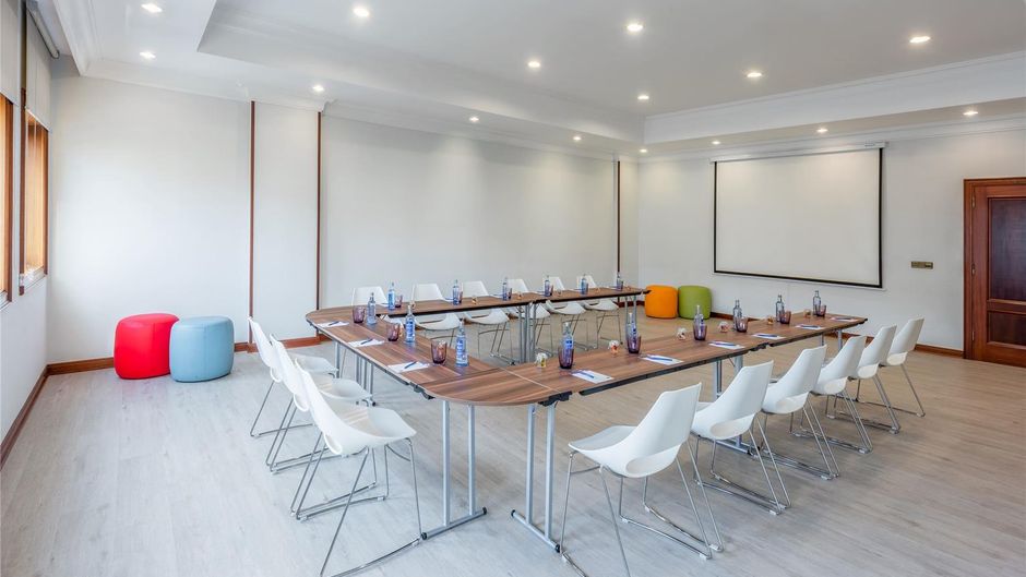 Hotel Santiago Plaza, Affiliated Melia Meeting