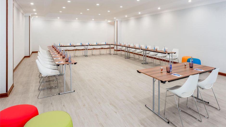 Hotel Santiago Plaza, Affiliated Melia Meeting