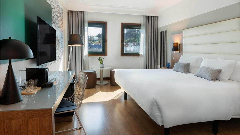 Hotel Santiago Plaza, Affiliated Melia Room