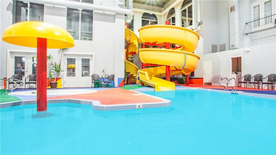 Super 8 Castlegar Pool