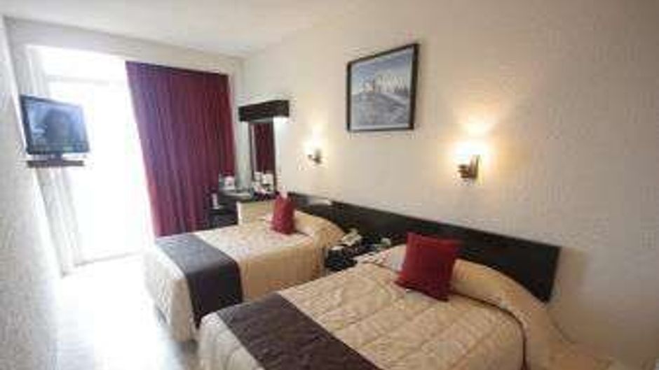 Howard Johnson Hotel, Veracruz Room