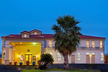 Days Inn San Antonio Northwest/Seaworld