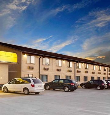 Super 8 Macomb
