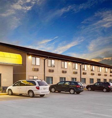 Super 8 Macomb