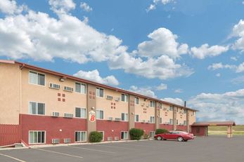 Super 8 Worthington