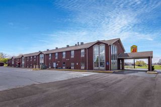 Super 8 Nixa/Springfield Area
