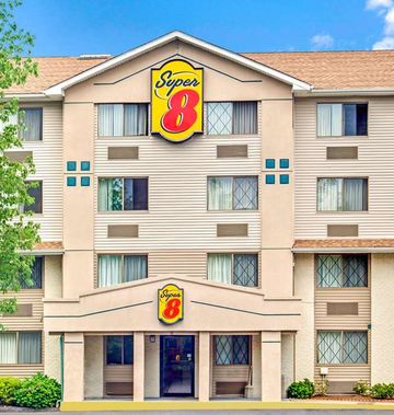 Super 8 Stamford/New York City Area