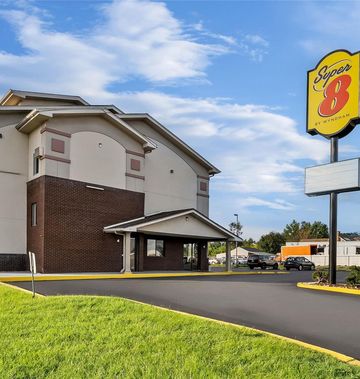 Super 8 New Castle