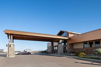 Super 8 Conrad