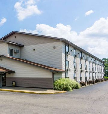 Super 8 Zanesville