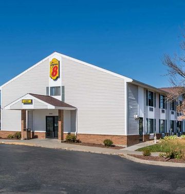 Super 8 Portage