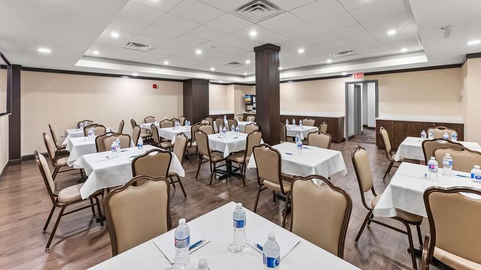 Ramada by Wyndham Niagara Fallsview Meeting