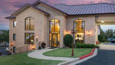 Super 8 Branson/Andy Williams Theatre