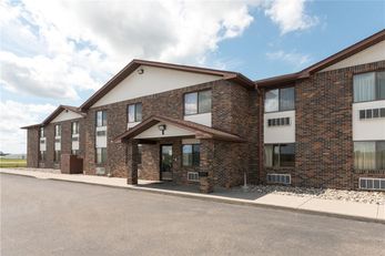 Super 8 Perham