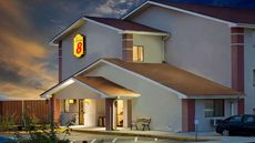 Super 8 Waynesboro