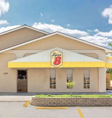 Super 8 Norfolk