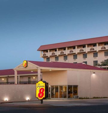 Super 8 Lubbock Civic Center North