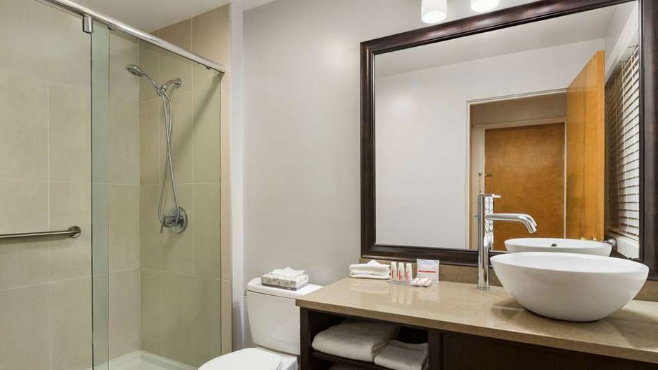Days Inn Vancouver Downtown Room