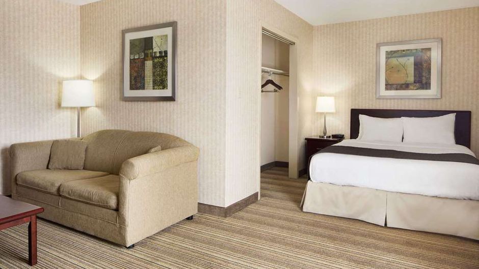Days Inn Brantford Suite