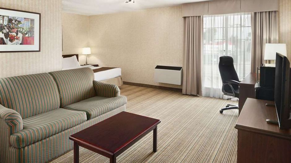 Days Inn Brantford Suite