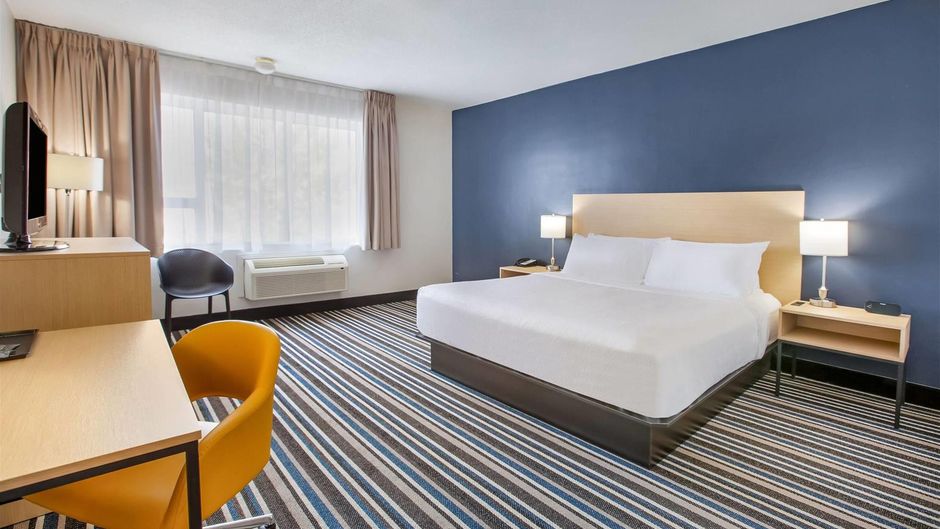 Days Inn & Conf Ctr Montreal Arpt Room