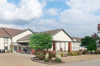 Ramada Springfield North