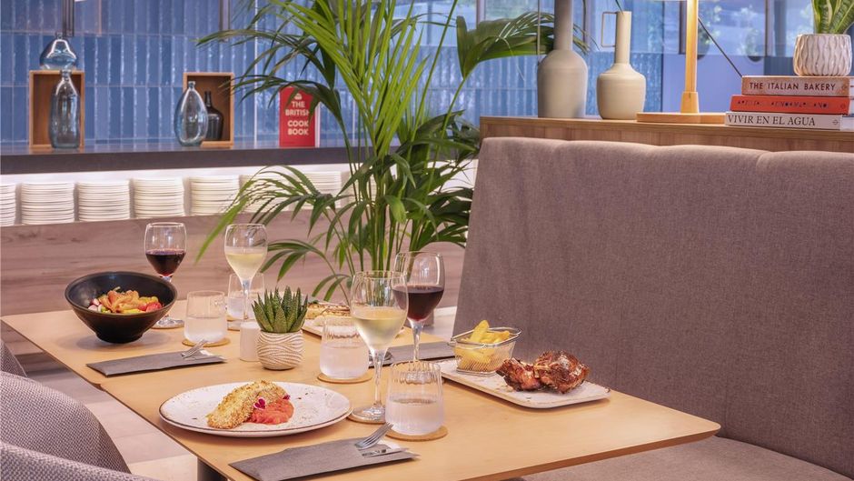 Hotel Valencia Oceanic, affiliated Melia Restaurant