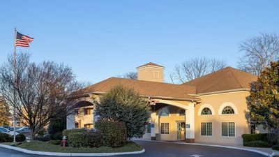 Days Inn & Suites Cherry Hill