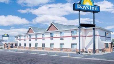 Days Inn Wall