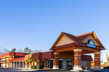 Days Inn by Wyndham Forsyth