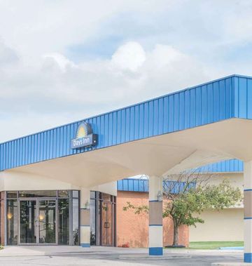 Days Inn by Wyndham St Clairsville