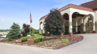 Ramada by Wyndham Pittsburgh/New Stanton