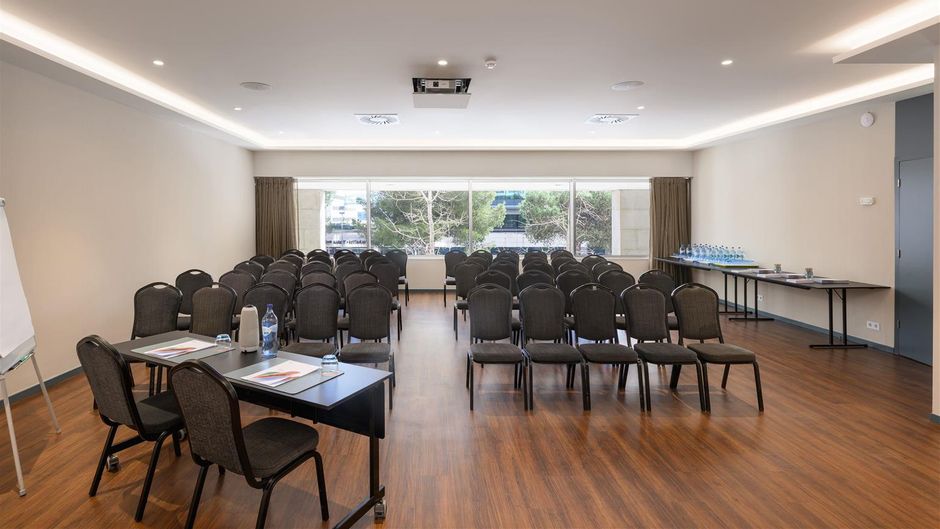 Melia Lisboa Oriente Meeting