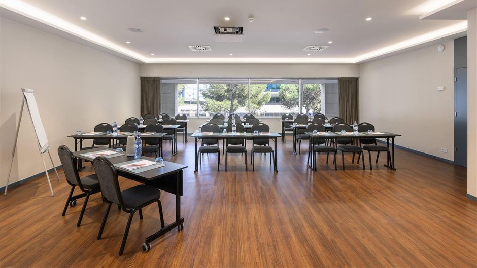 Melia Lisboa Oriente Meeting