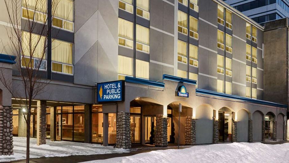 Days Inn Downtown Edmonton Exterior