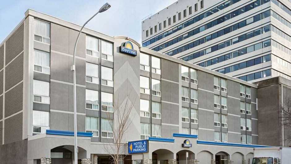 Days Inn Downtown Edmonton Exterior