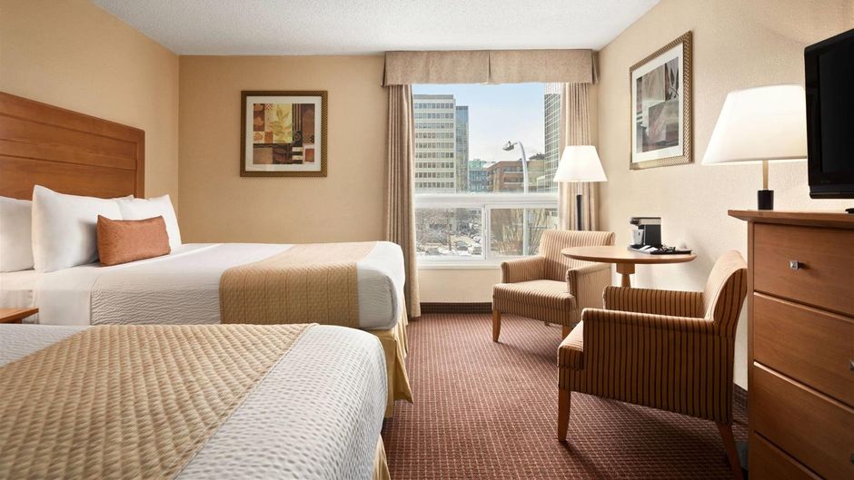 Days Inn Downtown Edmonton Room