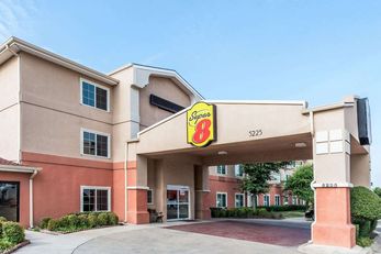 Super 8 Fort Worth North