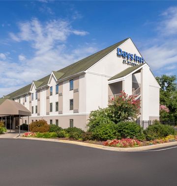 Days Inn Lanham Washington D.C