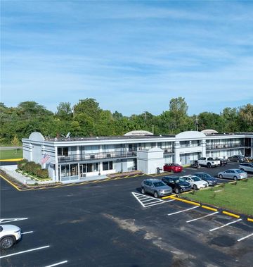 Days Inn & Suites Dayton North
