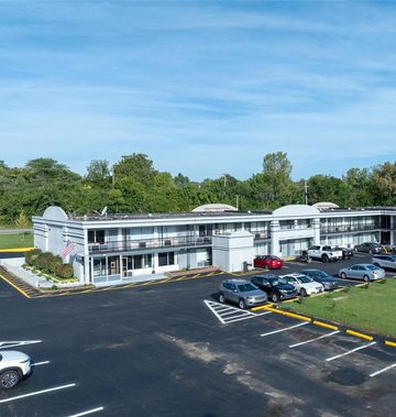 Days Inn & Suites Dayton North