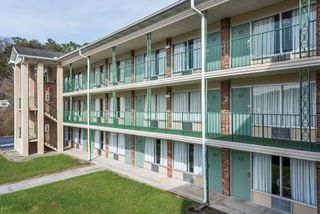 Days Inn Jellico - Tennessee State Line