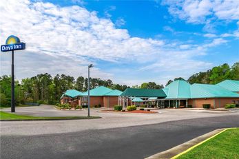 Days Inn Petersburg- Fort Lee/South