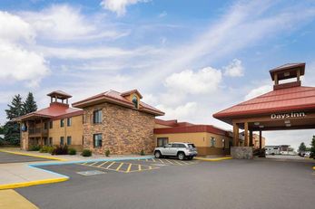 Days Inn & Suites Bozeman
