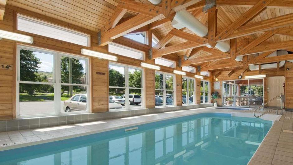 Travelodge Kamloops Pool
