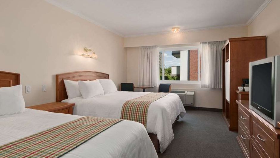 Travelodge Kamloops Room