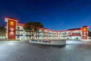 Super 8 Austin University/Downtown Area