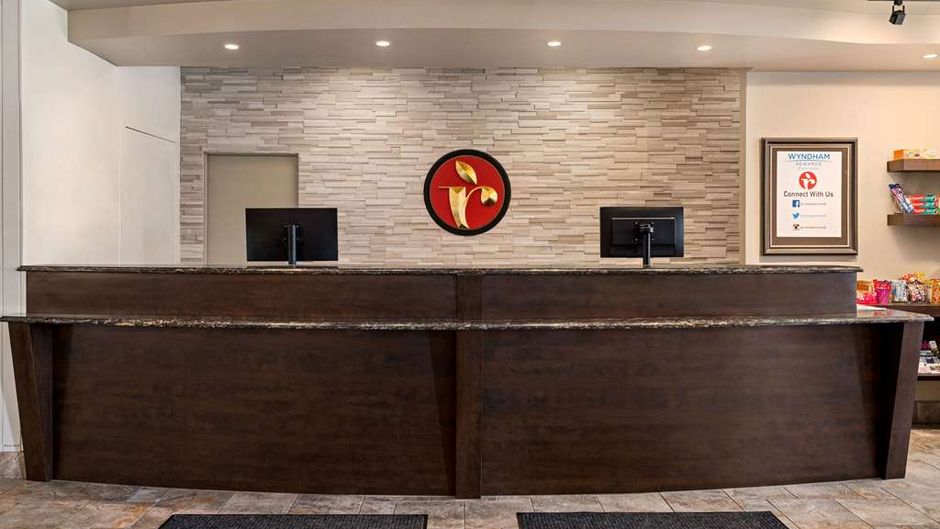 Ramada Cornwall Lobby